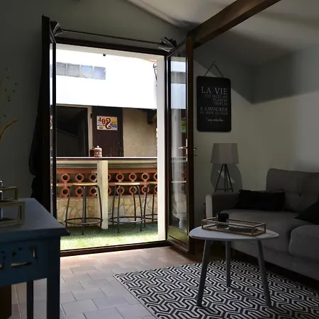 Le De La Lombriere Holiday home *