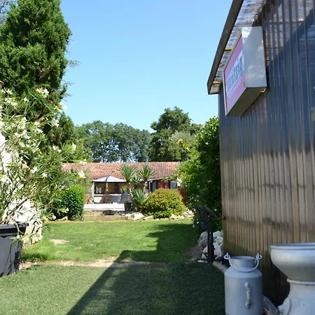 Le De La Lombriere Holiday home