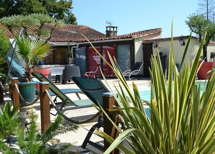 Le De La Lombriere Dom wakacyjny *